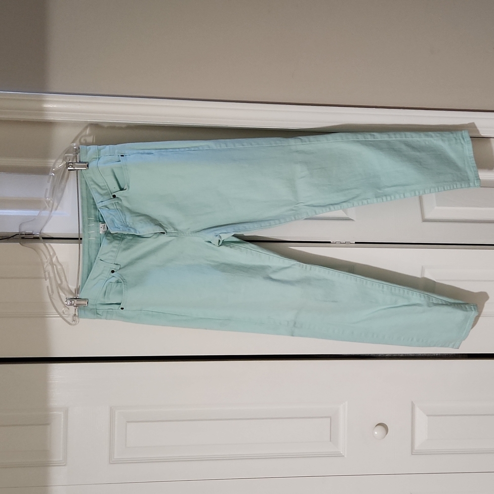 Elle jeans